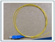 Convex গোলাকার শেষ ফাইবার অপটিক Pigtail Simplex / দ্বৈত কর্ড টাইপ TW